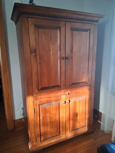 FREE TV Hutch, View more