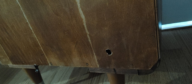 Table de chevè antique en bois dans Rangement et organisation  à Laval/Rive Nord - Image 4