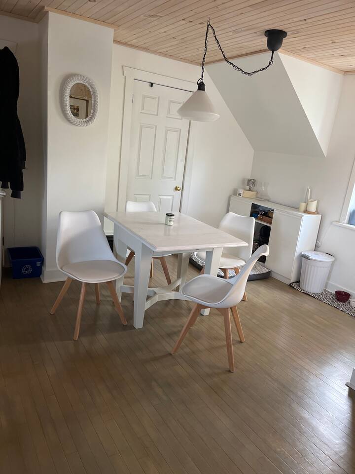 Apartment for rent. Downtown bracebridge. 2
