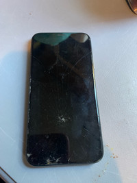 Cracked iPhone XR 