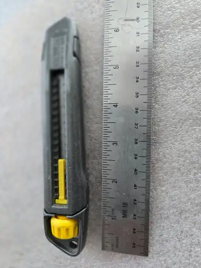 Stanley 0-10-018 Interlock Snap-Off Blade Knife 18 mm. Millwoods, View more