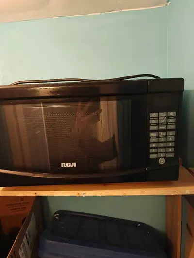 0.7 cu. ft. microwave oven, View more