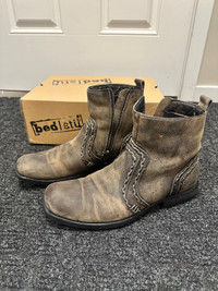 Bed-Stu Mens boots size 8