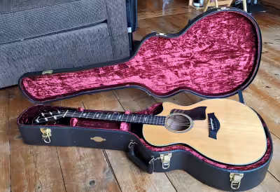 Pristine in like new condition, minimal fret wear. Plays and sounds as befitting this level of instr...