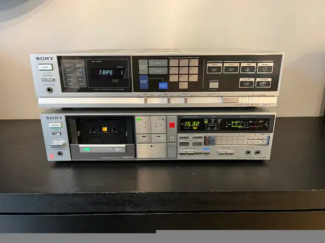 Sony Receiver/Tuner(Phono) and Cassette Player in Stereo Systems & Home Theatre in Gatineau - Image 4