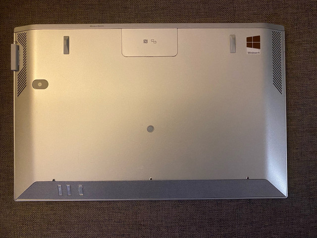 Sony Vaio Duo 13 (for parts only - not working) in Other in City of Toronto - Image 4