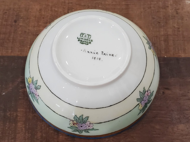 Antique T&T Limoges France 1919 Porcelain Bowl in Arts & Collectibles in Edmonton - Image 4