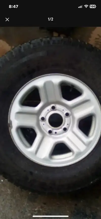 Hi, posting for a friend, he has 4 jeep 16 inch steel wheels. Rims are in great condition and tires...