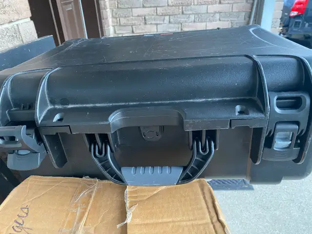 Gator Waterproof Equipment Case in Pro Audio & Recording Equipment in Kitchener / Waterloo - Image 8
