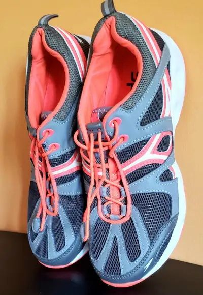 Chaussure neuf Speedo Hydro Comfort taille 9 USA , View more