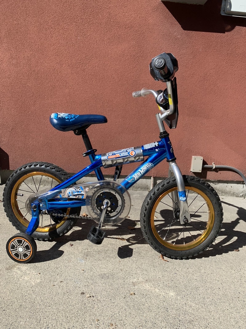 14 inch hot wheels bike