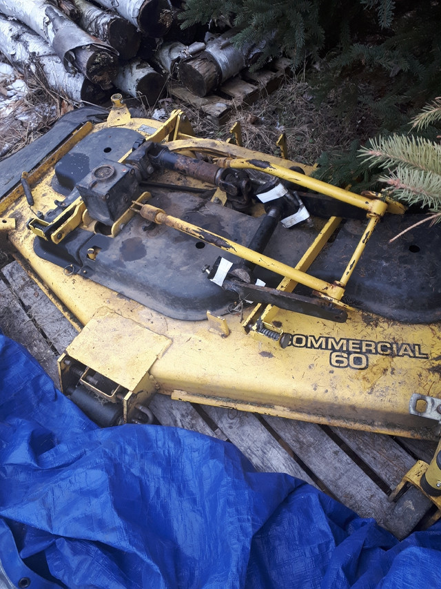 2000 JOHN DEERE 4300 HST TRACTOR in Farming Equipment in Barrie - Image 3