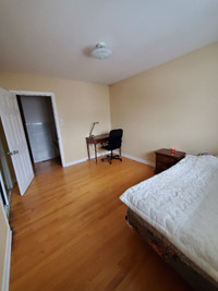 BEST Location!!! Room for rent (May 1)