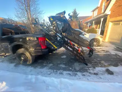 Marlon Single Loader snowmobile ramp Easy to load with 1 person Gently used $1250+ new