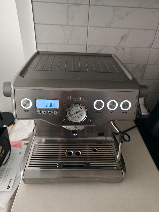Breville Dual Boiler Espresso Machine in Coffee Makers in City of Toronto
