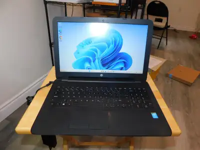 HP 15-ac048ca 15.6" Laptop CORE i3 200GB SSD 12GB  WIN 11, View more