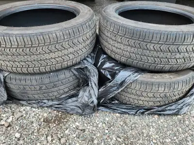 205 55 16 205/55R16 SUMMER ALL SEASON TIRES EXCELLENT CONDITION LIKE NEW BARELY USED