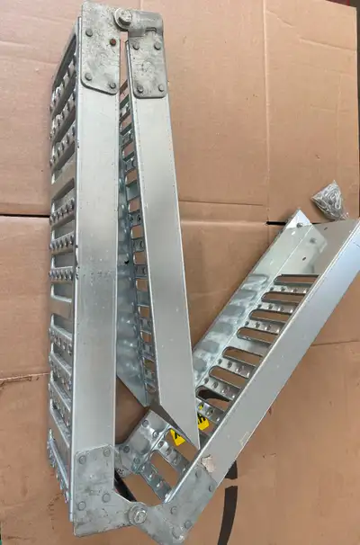 Brand new ramps Set of 2 902 322 2434