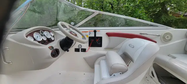 2007 Glastron GT 185 (Red XL) Inboard  Boat For Sale in Powerboats & Motorboats in Regina - Image 6