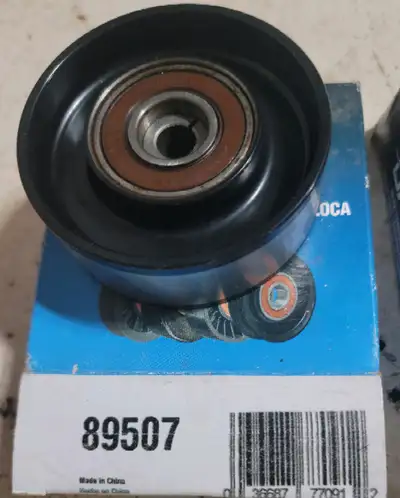 Idler tensioner pulley. New # 89507