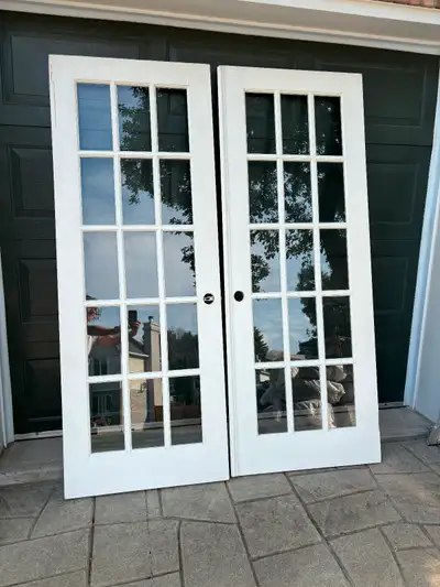30“ Portes françaises en pin vitrées / Pine French doors  glass, View more