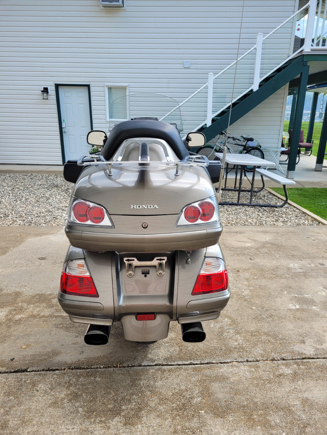 2008 Honda Goldwing 1800cc in Touring in Vernon - Image 2