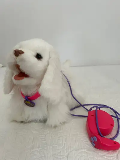 Chien téléguidé avec manette 3 boutons et sons interactifs