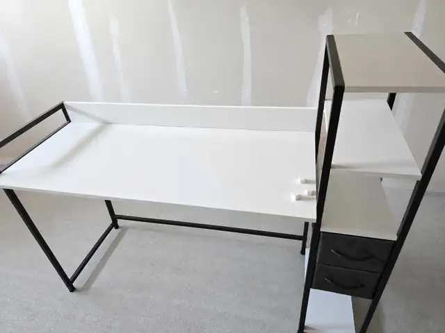 Large Office Desk with Storage in Desks in Ottawa - Image 3
