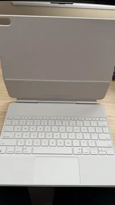 Apple Magic Keyboard A3340 MDFW4LL Boxed, View more