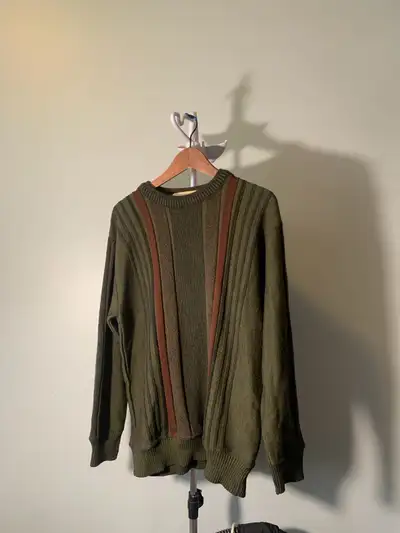 VINTAGE COOGI STYLE SWEATER SIZE LARGE , View more