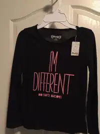 girls shirt i’m different 