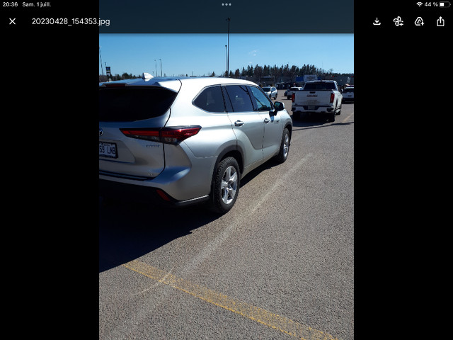 Toyota Highlander Hybrid dans Autos et camions  à Saguenay - Image 2