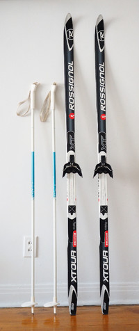 Ski de fond Rossignol 158cm et bâtons 120cm cross country ski