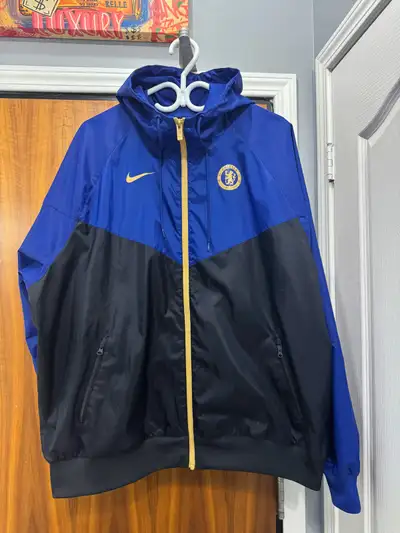 Men’s Nike Chelsea Windbreaker Jacket XL, View more