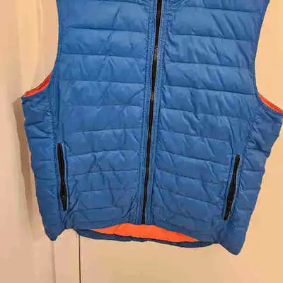 Banana Republic Men's Vest in size large  water-resistant, View more