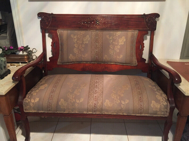 Item in Vancouver. Antique (1894) Settee Great Condition in Home Décor & Accents in Mississauga / Peel Region