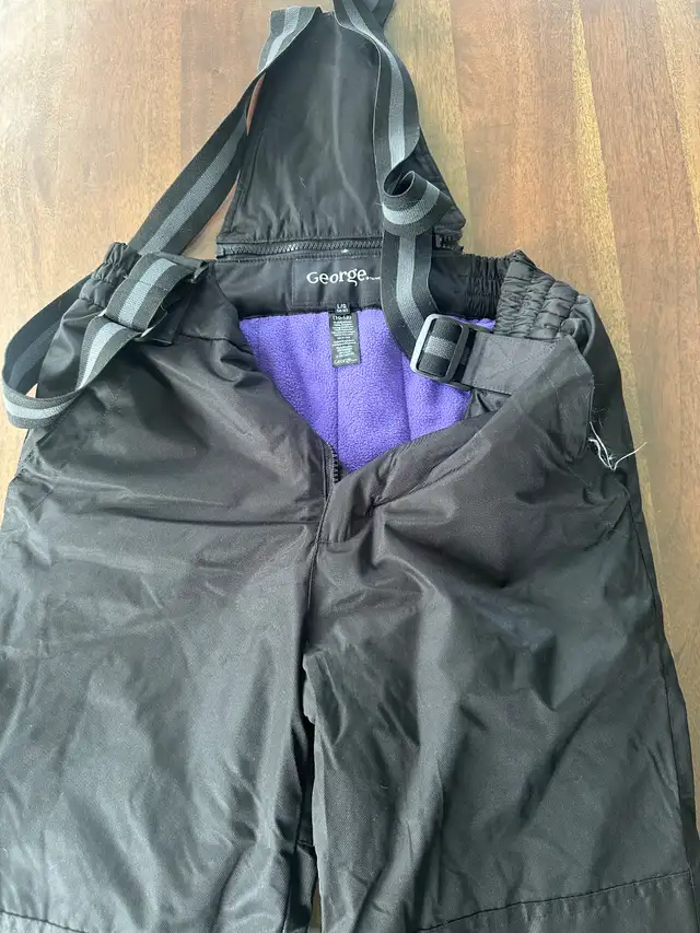 Pantalon ski in Women's - Tops & Outerwear in Saguenay - Image 2