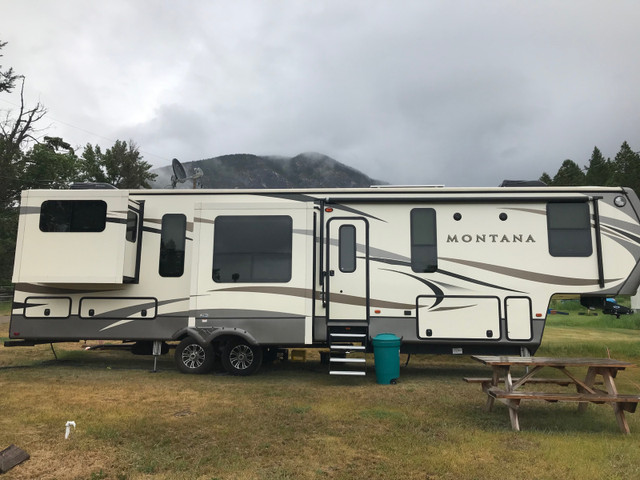 2017 Montana 3790RD in RVs & Motorhomes in Nelson