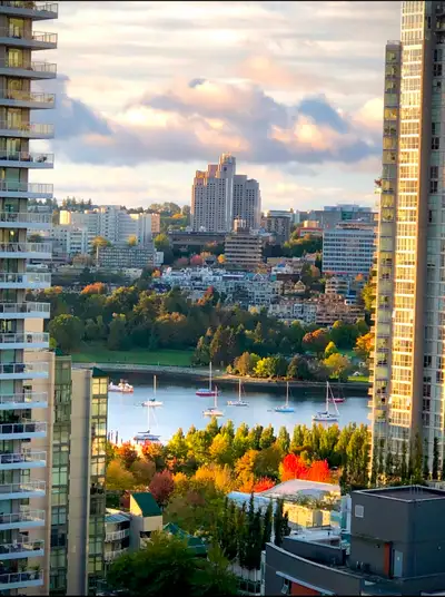 BEAUTIFUL FURNISHED RENTAL IN DOWNTOWN VANCOUVER , YALETOWN - AVAILABLE FROM MID AUGUST 2026 THROUGH...