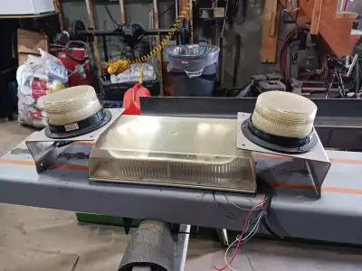 USED SWS AMBER AND BLUE STROBE LIGHTS 7 LIGHTS IN TOTAL . If its posted its still available SELLING...