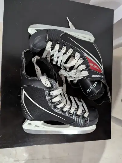 CCM Skates Kids / Paying Enfant - SIZE 12, View more