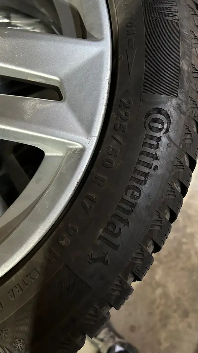 Audi 225/50/R17 Winter Tires 90% New with original Rims in Tires & Rims in City of Toronto - Image 5