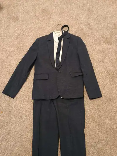 Kids H&M Navy Blue Suit with Shirt & Tie (11-12 Years old), View more