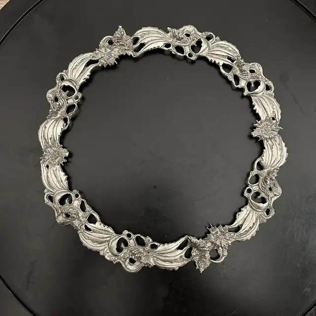 Vintage Pewter Plate Frame by Wilton Columbia, USA in Arts & Collectibles in Calgary - Image 2