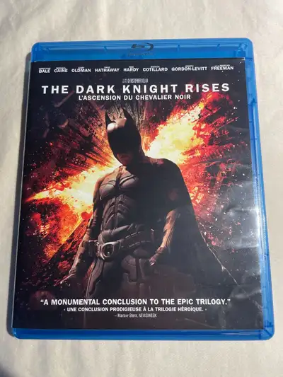 Comme neuf! Français, Anglais, Espagnol. Avec 3 heures de contenu additionel. À venir chercher. Je p...