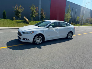 2014 Ford Fusion Energi rechargeable 