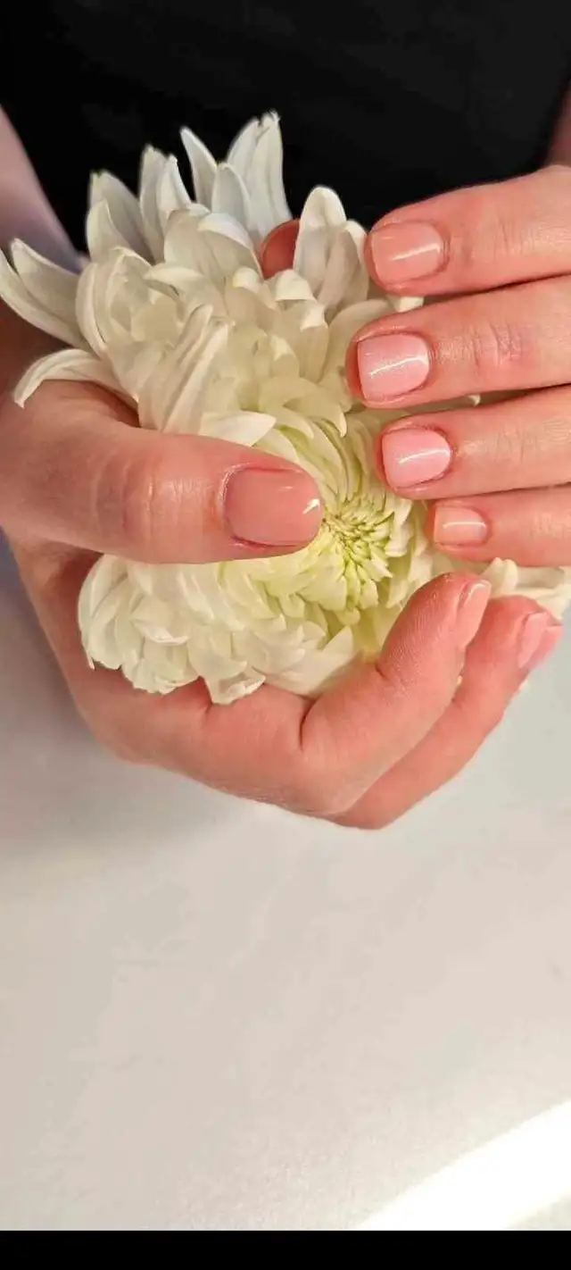 Manicure and Pedicure (I travel to Montreal only)63826842765699122