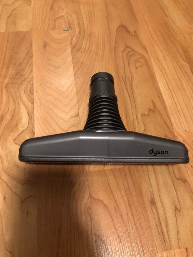 Dyson V6 attachments in Vacuums in Saskatoon - Image 2