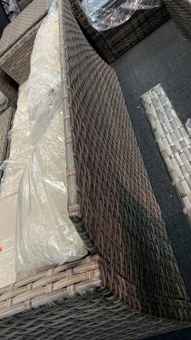 6-Piece Outdoor Sectional Conversation Set with Coffee Table – A in Patio & Garden Furniture in Markham / York Region - Image 4