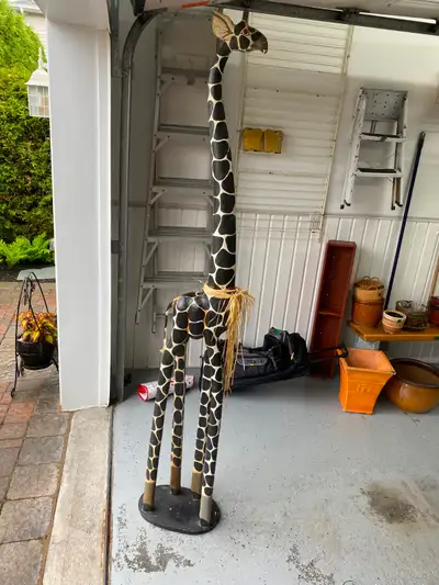 Girafe en bois, View more